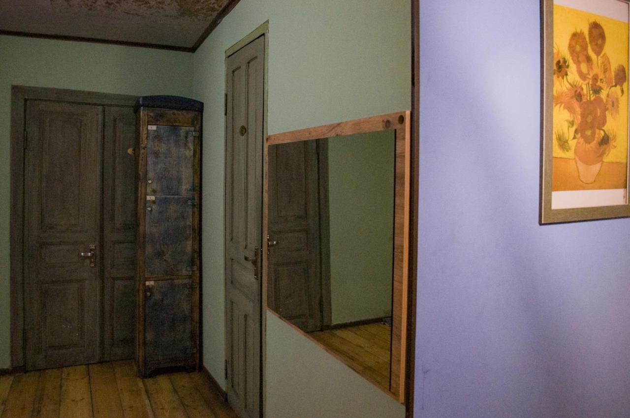 Your Room Hostel Tiflis Exterior foto